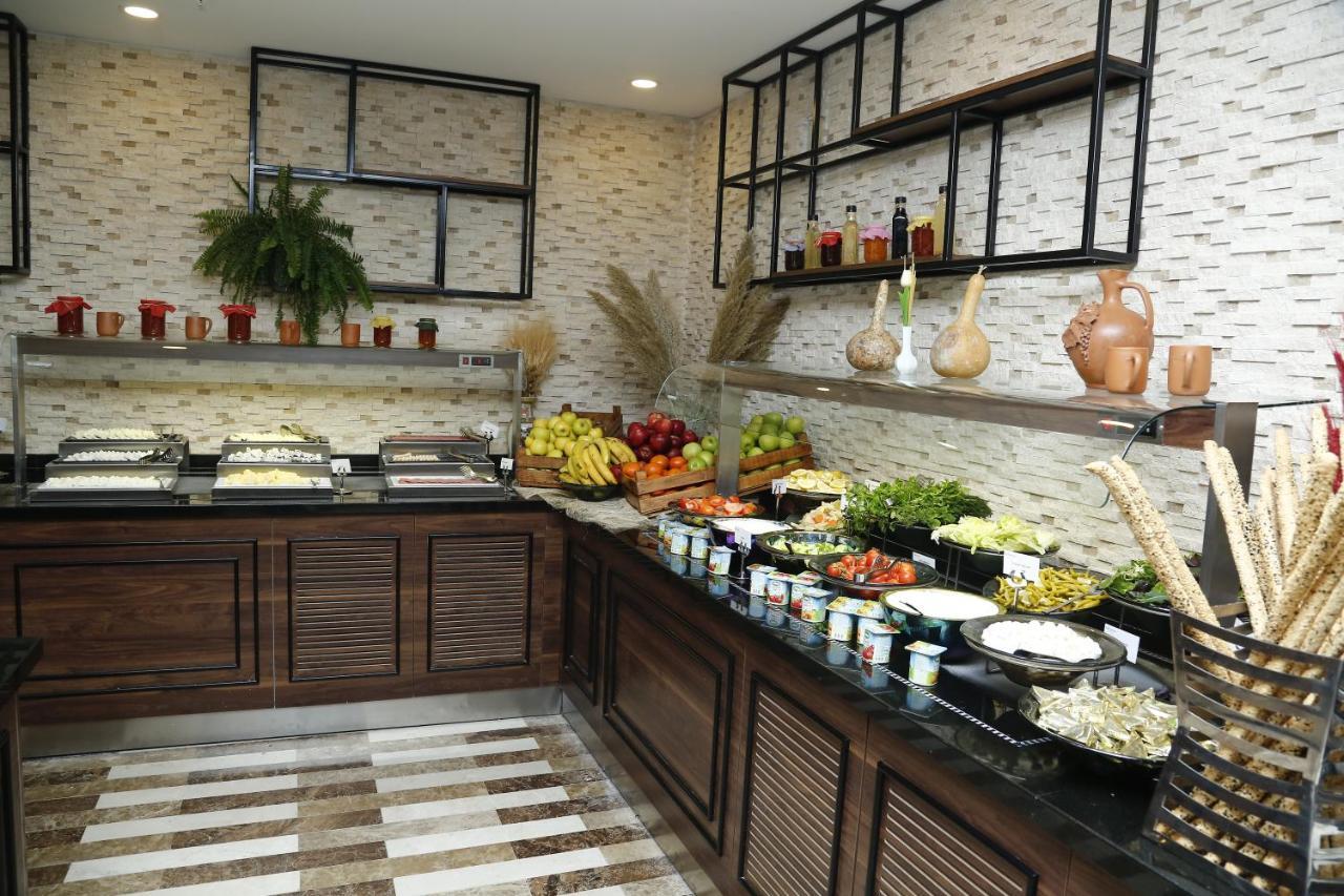 Noax Hotel เมร์ซีน ภายนอก รูปภาพ