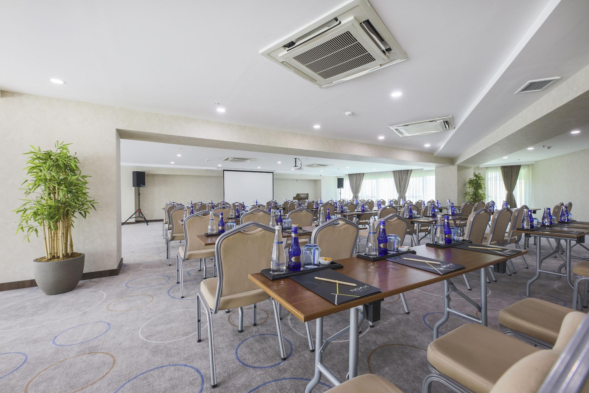 Noax Hotel เมร์ซีน ภายนอก รูปภาพ