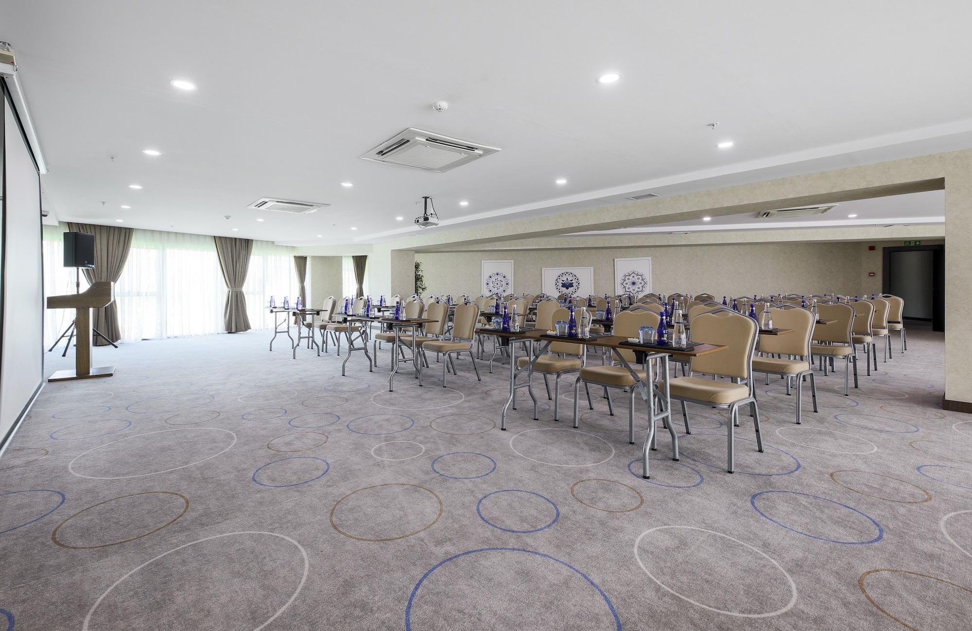 Noax Hotel เมร์ซีน ภายนอก รูปภาพ