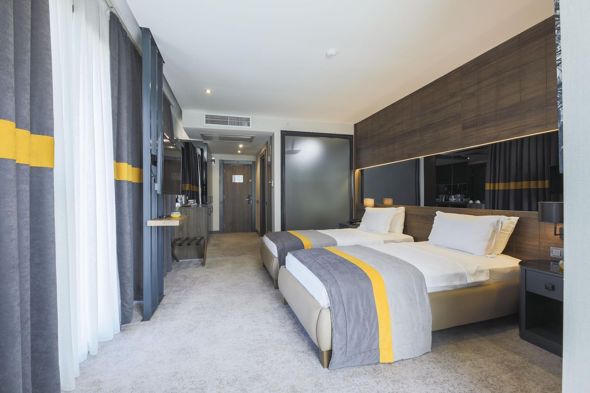 Noax Hotel เมร์ซีน ภายนอก รูปภาพ