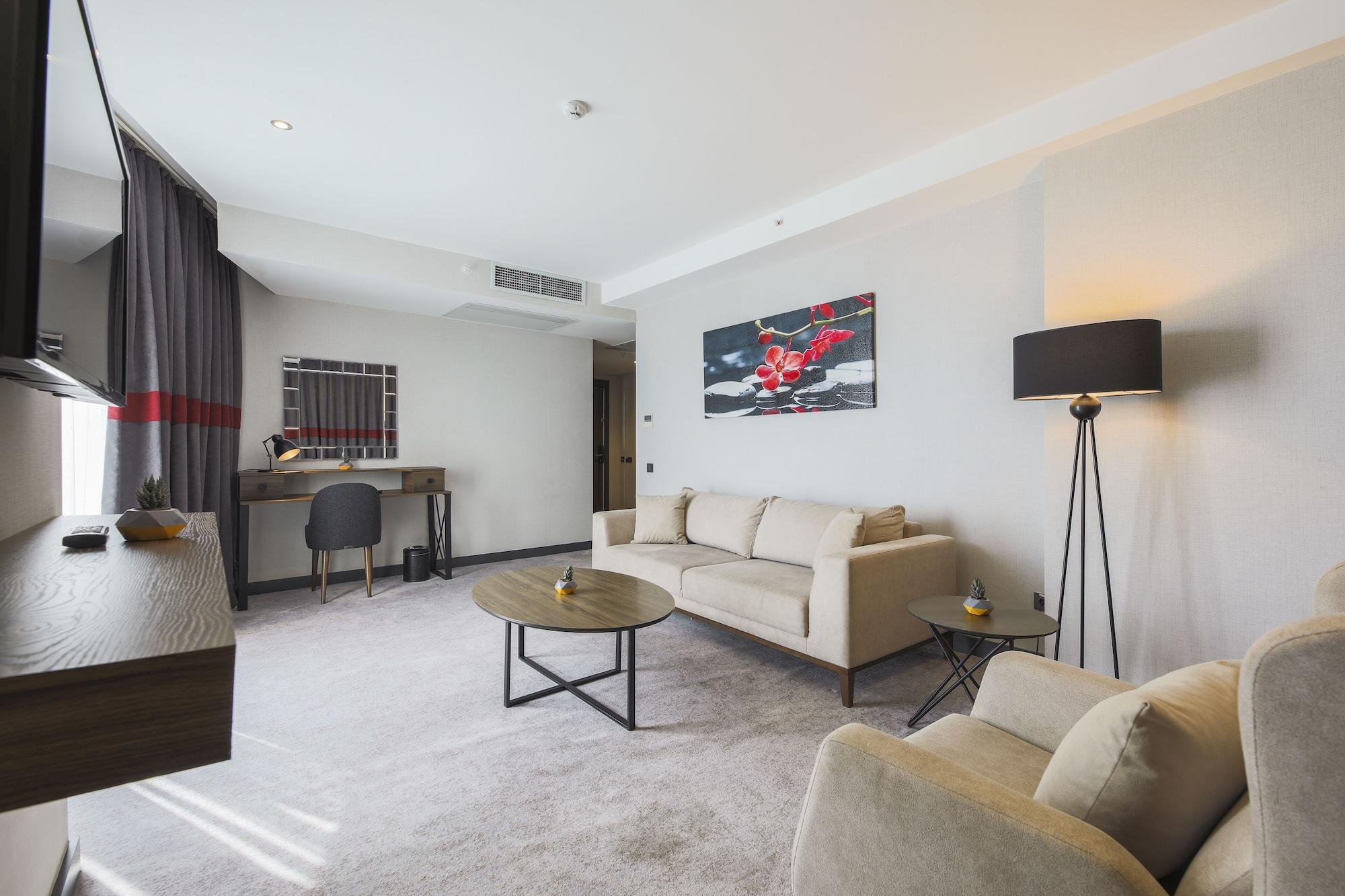 Noax Hotel เมร์ซีน ภายนอก รูปภาพ