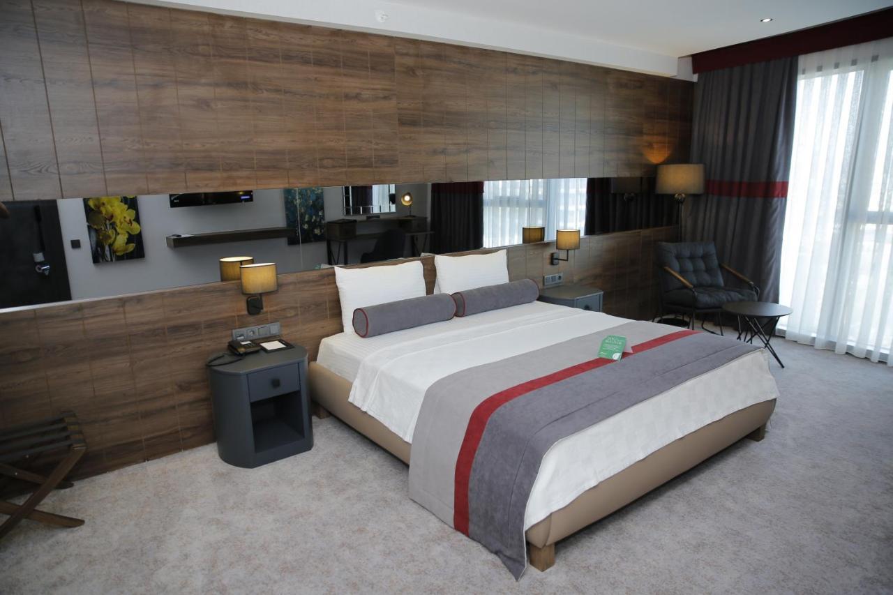 Noax Hotel เมร์ซีน ภายนอก รูปภาพ